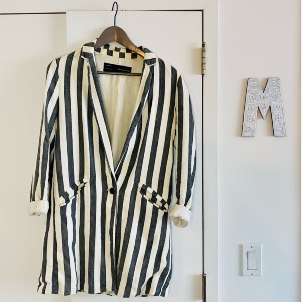 Zara black and white stripe blazer - US 6 Small